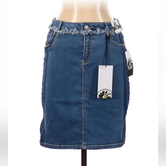 Black daisy fringe and color block denim jean skirt NWT, size 5 or 27 - Picture 1 of 11